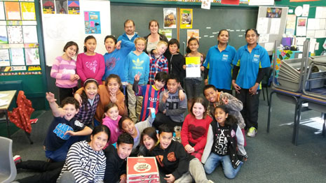 It was a pizza party for Room 9, with Wellington Franchisee Jiten Narayan and his Crest Team. 