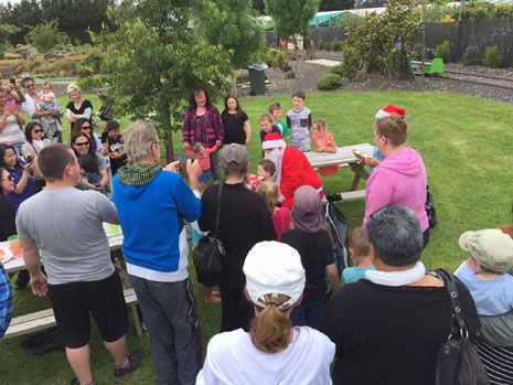 The heat didn’t stop Santa from packing plenty of treats for the children of CrestClean franchisees at Dunedin’s Christmas barbeque.