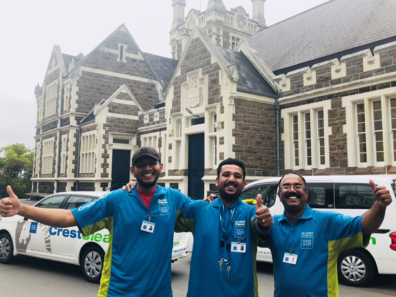 Vinod Anthony (right) with his workers Neol D’Souza and Pauly Baby.