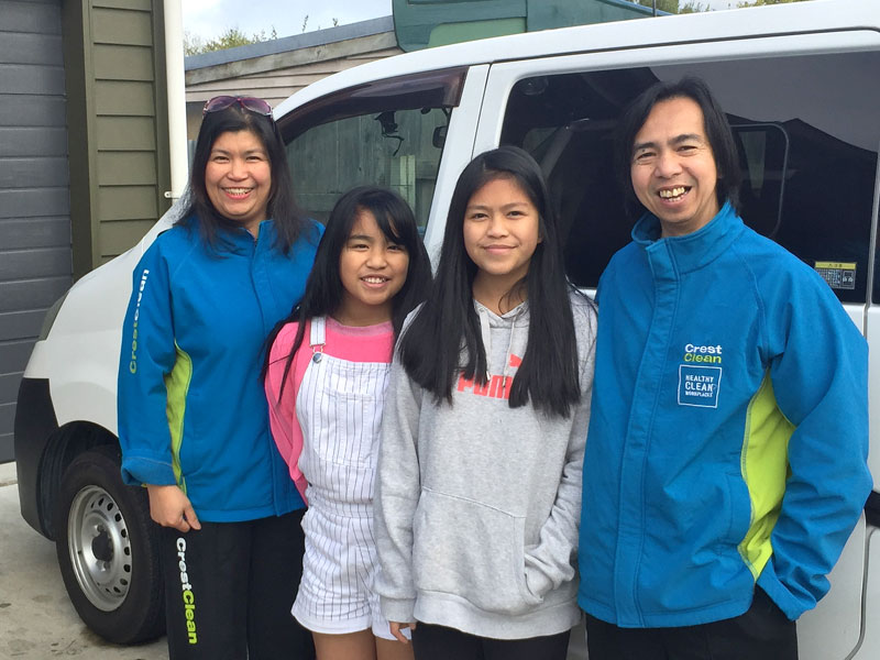 Janeth and Jonathan Luna with their children Jyra and Jaslyn. 